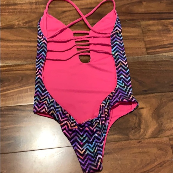 San Lorenzo reversible one piece - Picture 5 of 6